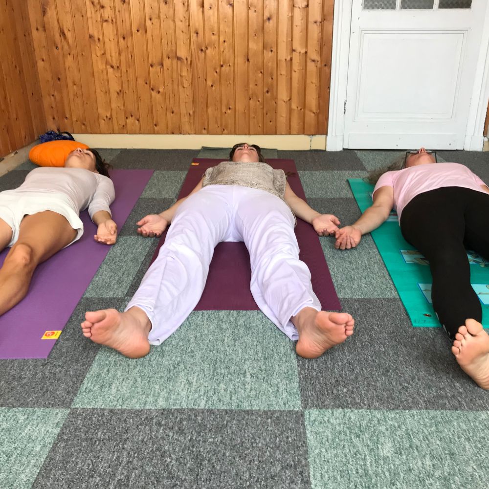 DAARIA YOGA - Studio de Yoga à Soulac Sur Mer - Cours collectifs en phase de relaxation