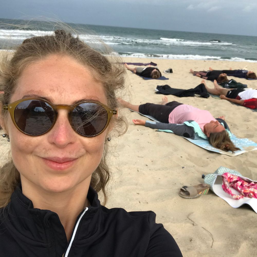 Yoga On The Beach - Cours Collectif Sur La Plage - 1 Heure