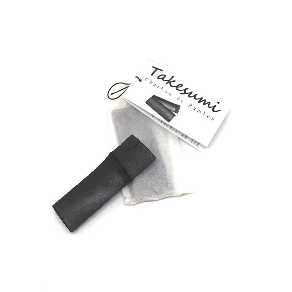 Charbon actif Takesumi, 2 tranches pour 1 litre d’eau courante
