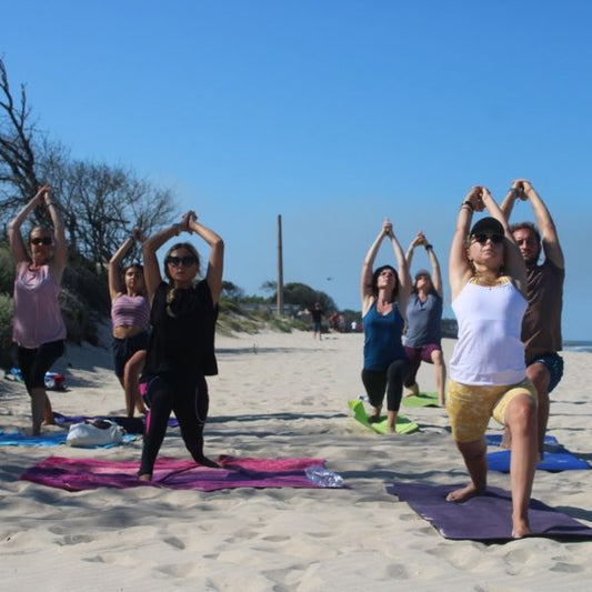 Yoga On The Beach - Cours Collectif Sur La Plage - Abonnement : 8 séances d' 1 Heure